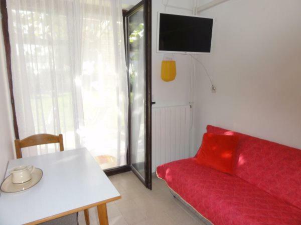 Nice And Cozy Apartment Ferry In Medulin Exteriör bild